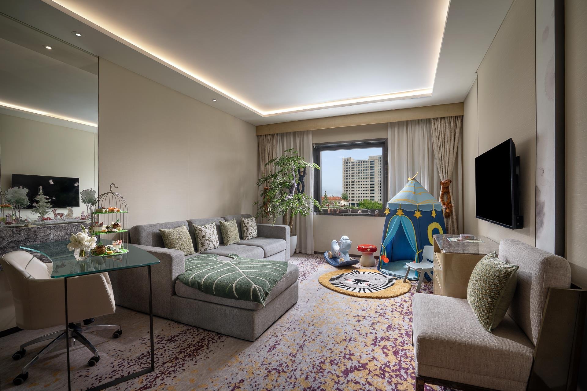 Kempinski Hotel Beijing Yansha Center - Jungle Themed Room