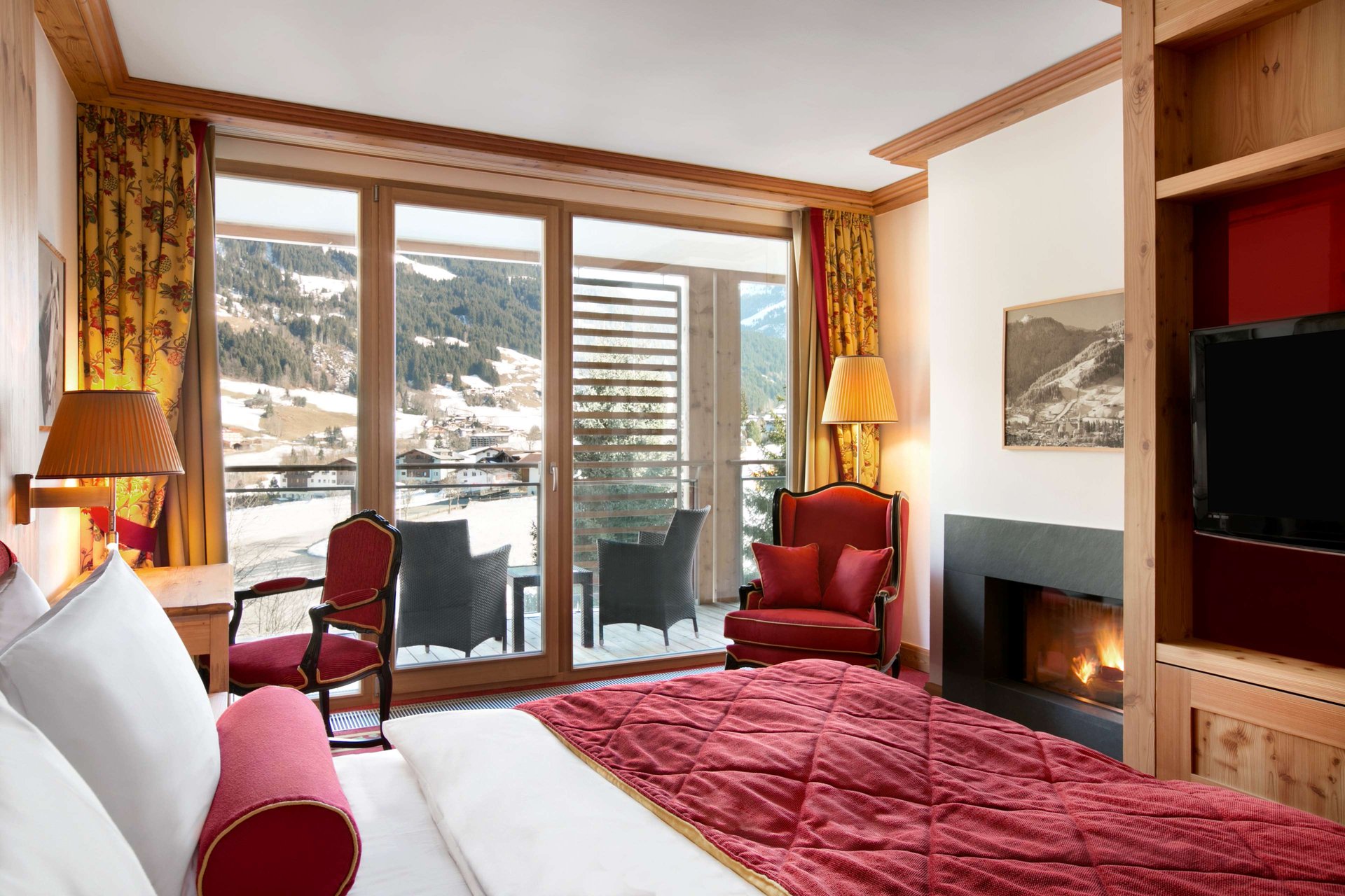 Deluxe Suite