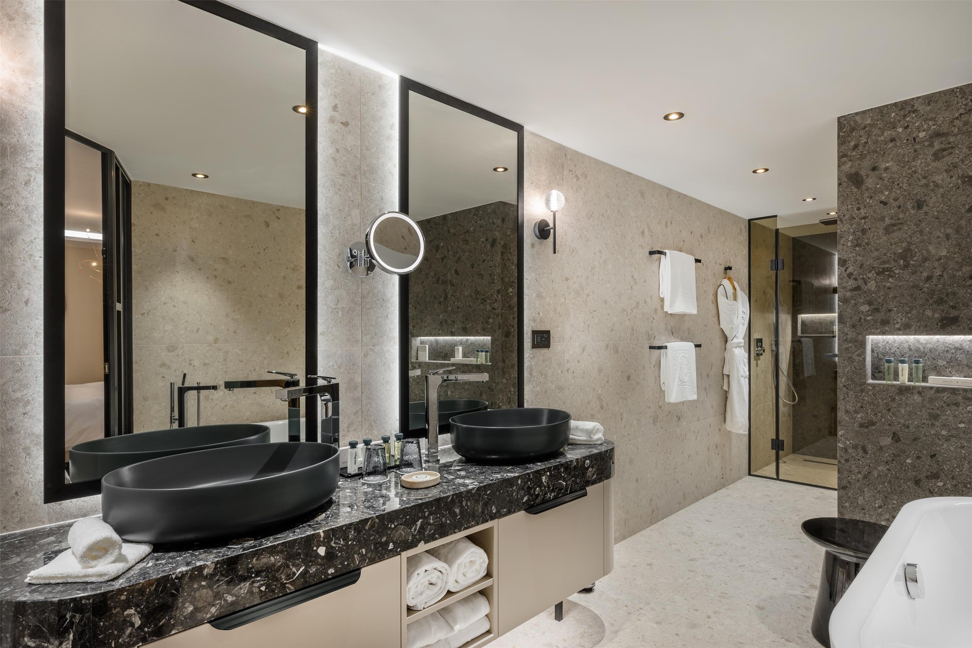 Kempinski Hotel Corvinus Budapest - Corvinus Art Collection Suite