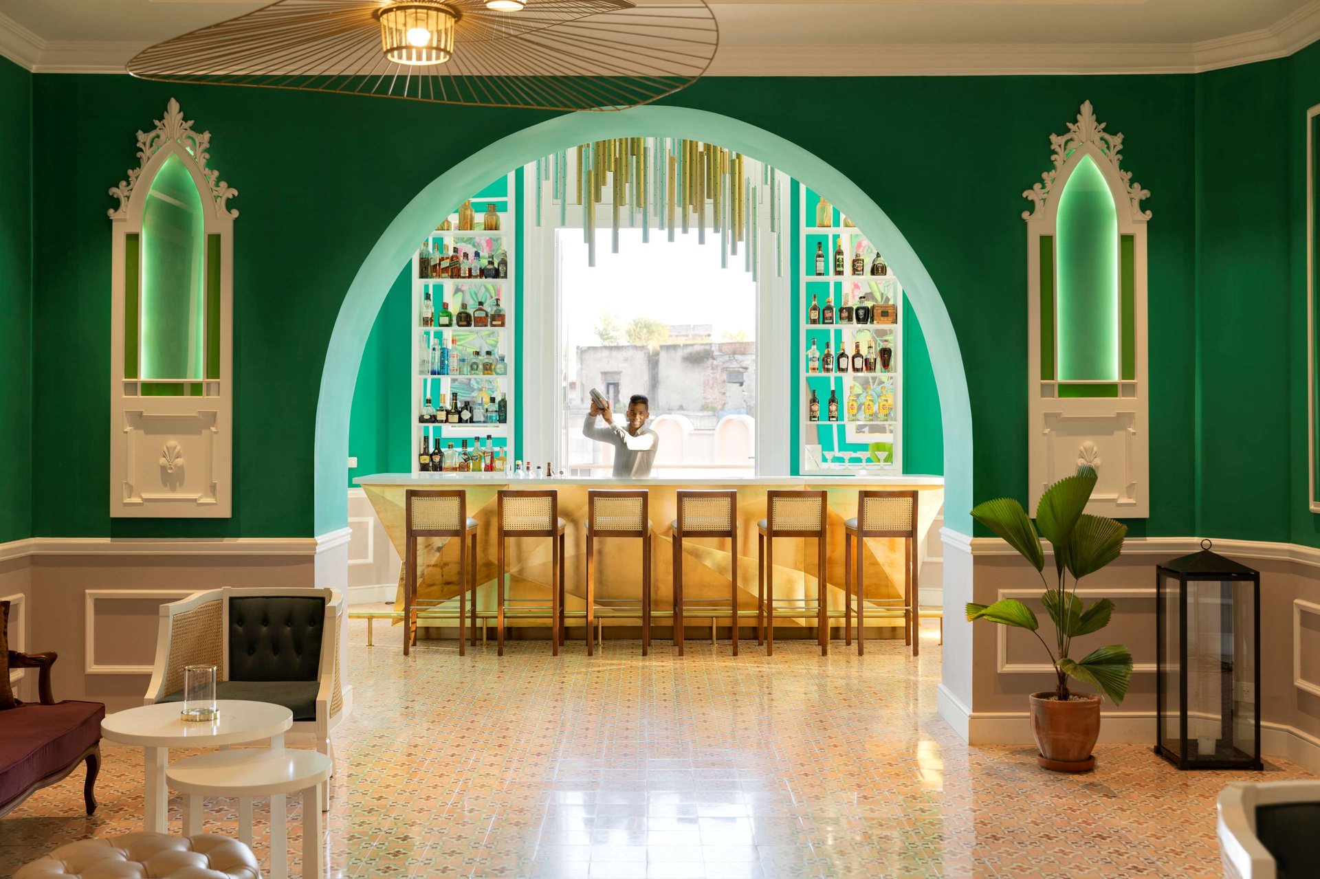 Bar Constante