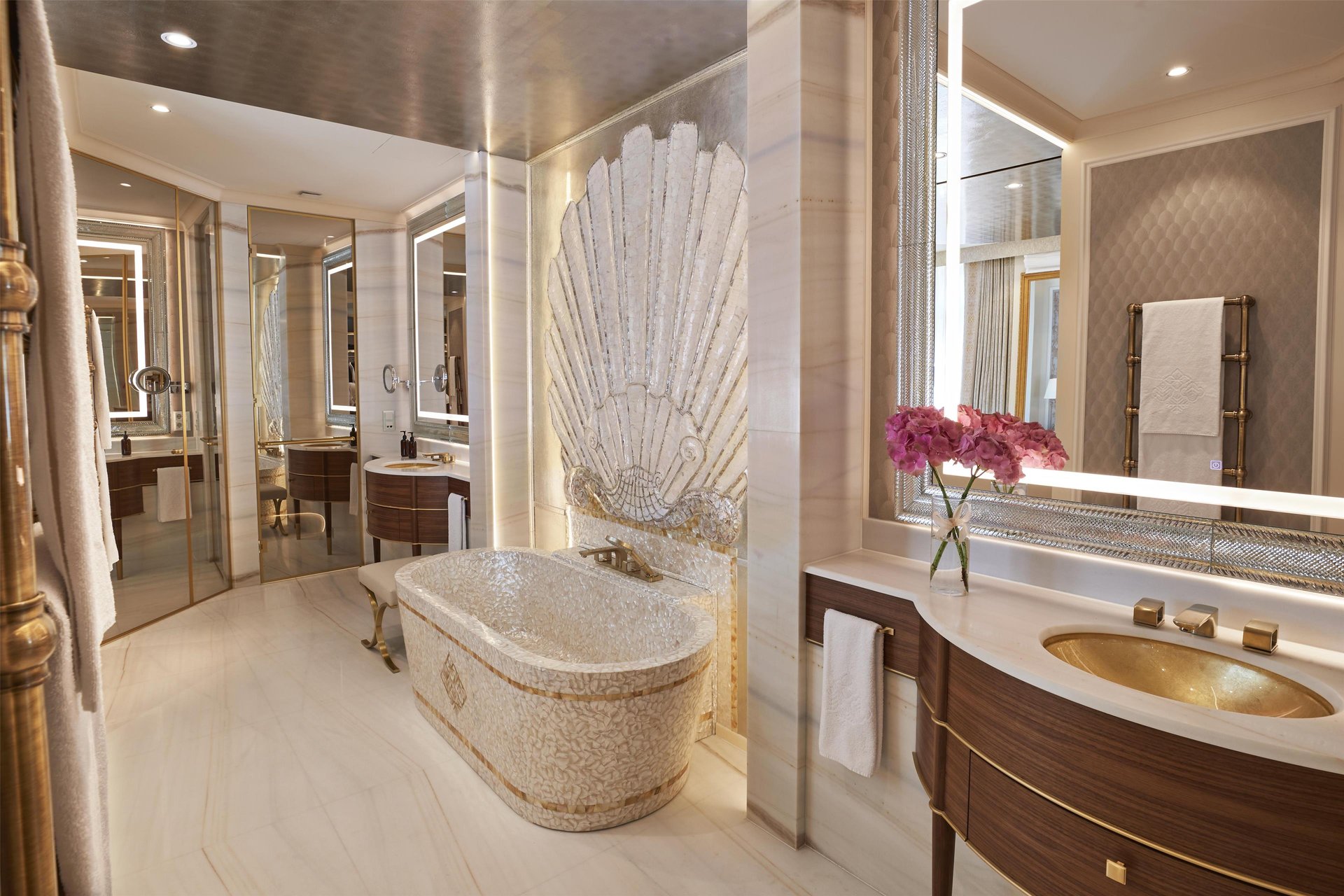 Hotel Vier Jahreszeiten Kempinski Muenchen - Ludwig Suite