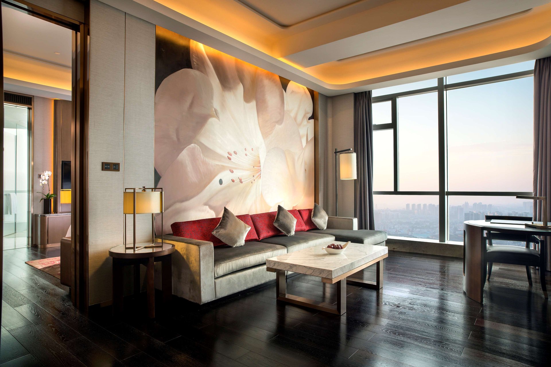 Grand Deluxe Suite