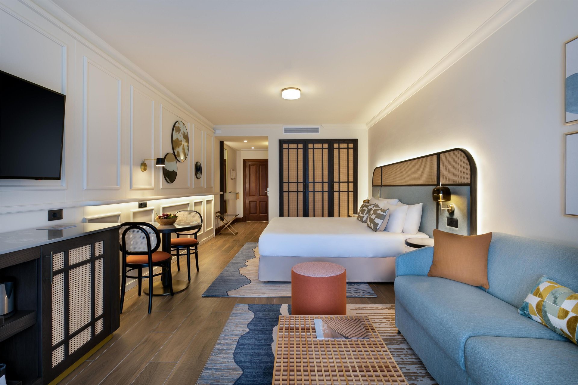 Grand Deluxe Pool View Room