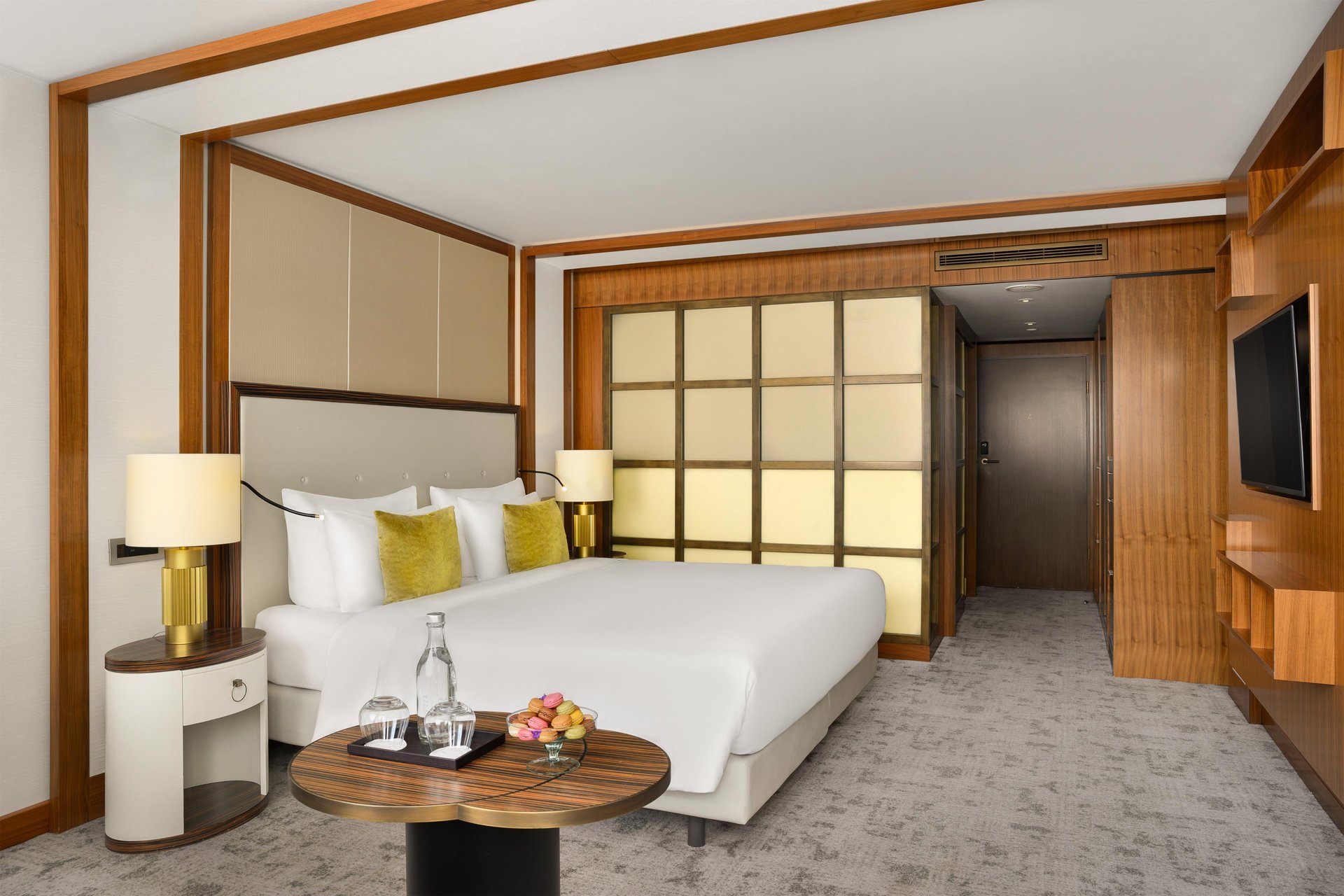 Corvinus Room Fashion Street View at Kempinski Corvinus Hotel Budapest