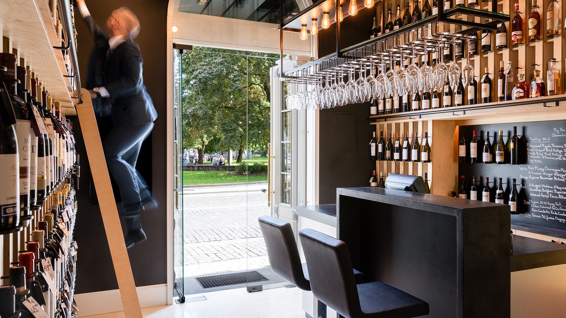 Events_VNO1_WineTasting_1920x1080px.jpg