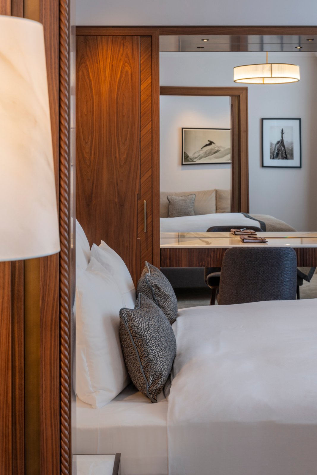 KISMV Signature Junior Suite 130 (1).jpg
