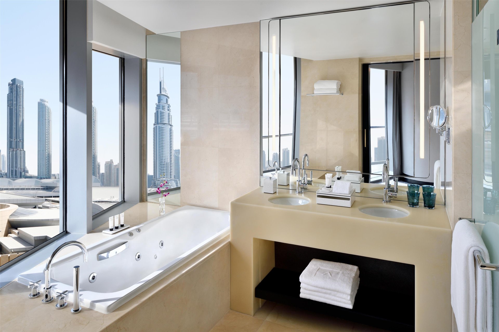 Kempinski Central Avenue Dubai - Guest room bath