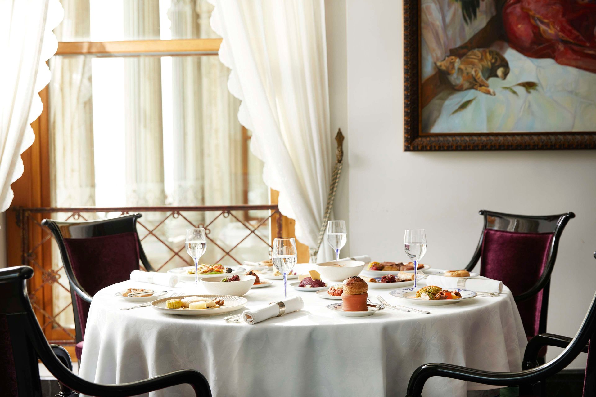Osmanlı’nın Sayfiye Kültürü, Ödüllü Tuğra Restoran’da Şefin Tadım Menüsüyle Hayat Buluyor