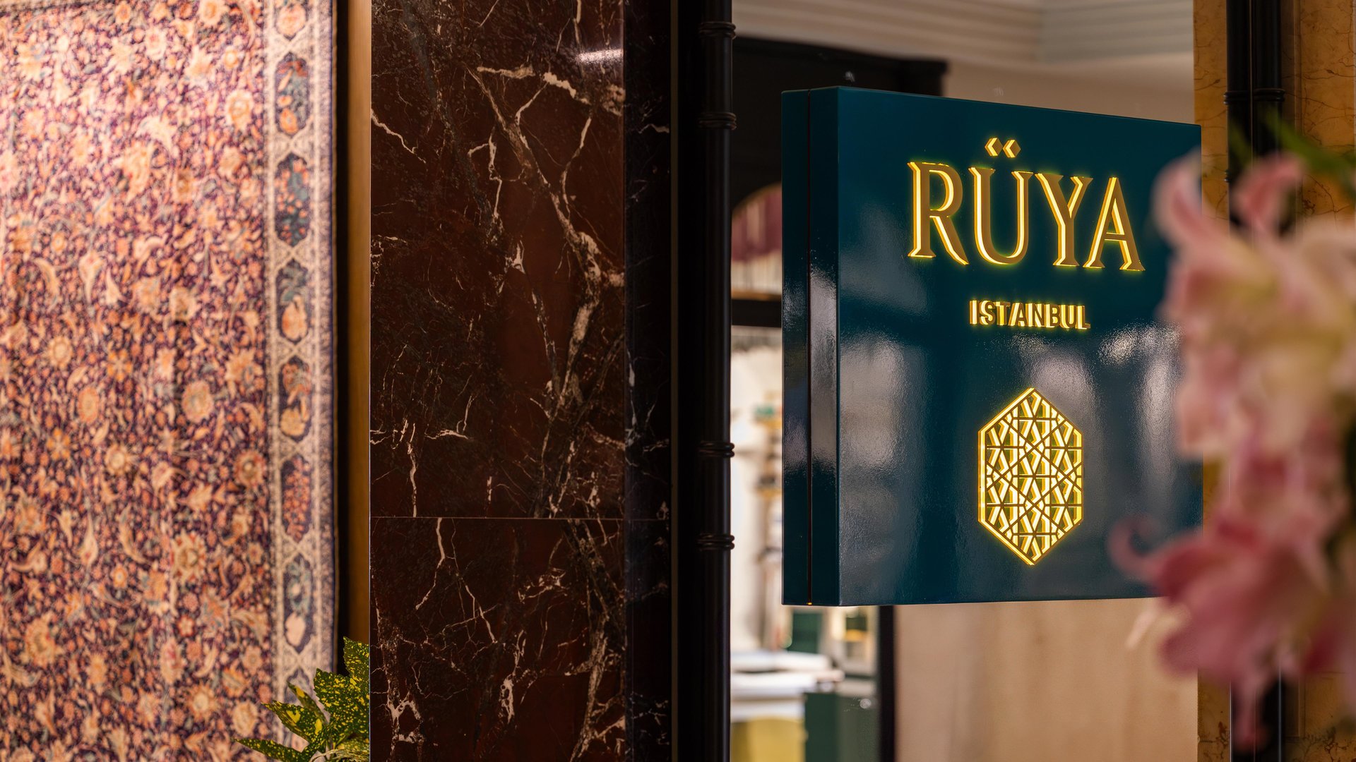 Ciragan Palace Kempinski Istanbul - Ресторан