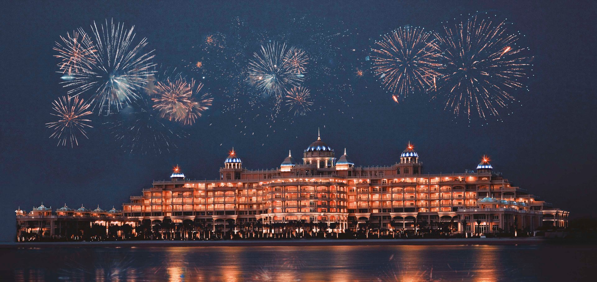 ليالي الأضواء الاحتفالية