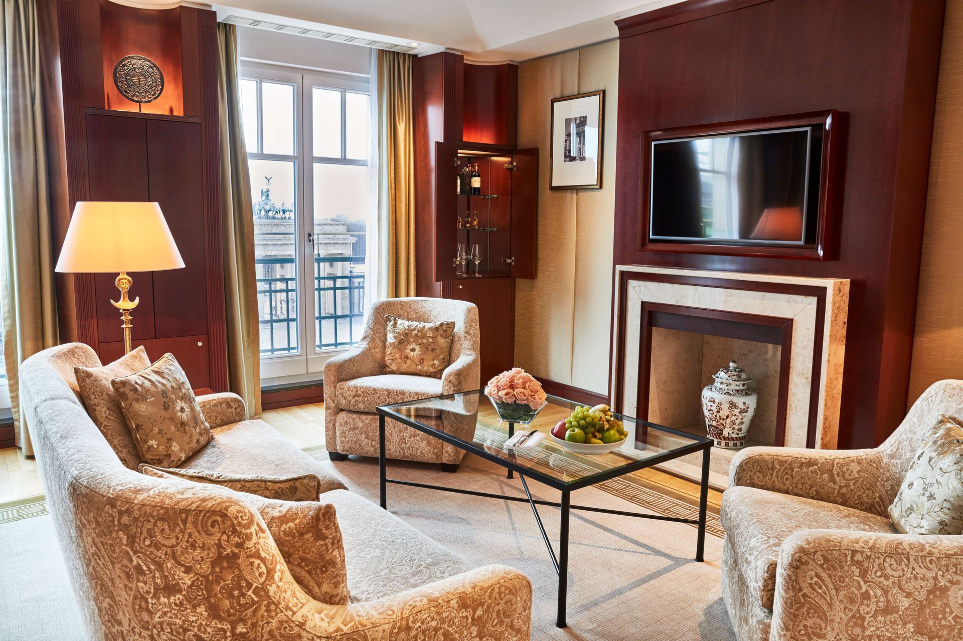 ドイツ高級 ホテルAdlon Kempinskiチョコレート&アメニティセット Luxury Rooms & Suites in Berlin | Hotel Adlon Kempinski Berlin