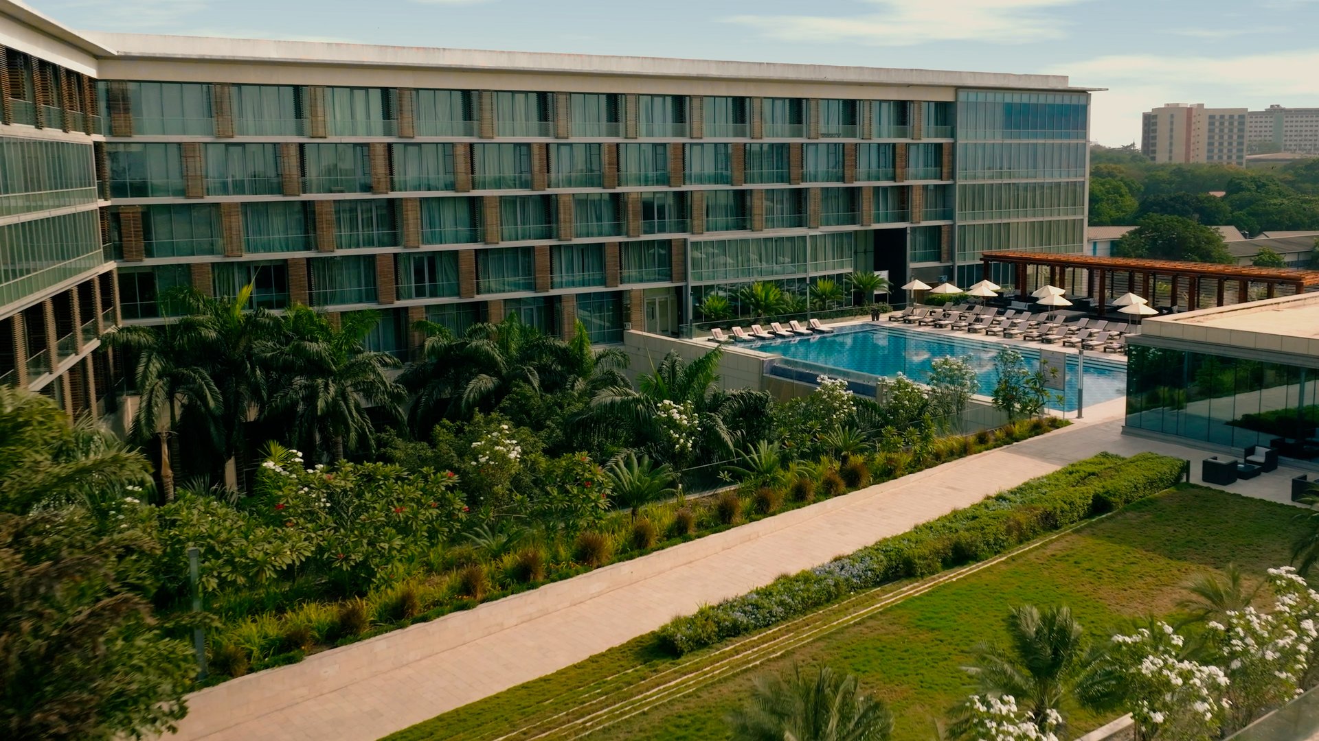 ACC1_Clean_Landscape (1).00_00_09_20.Still005.jpg