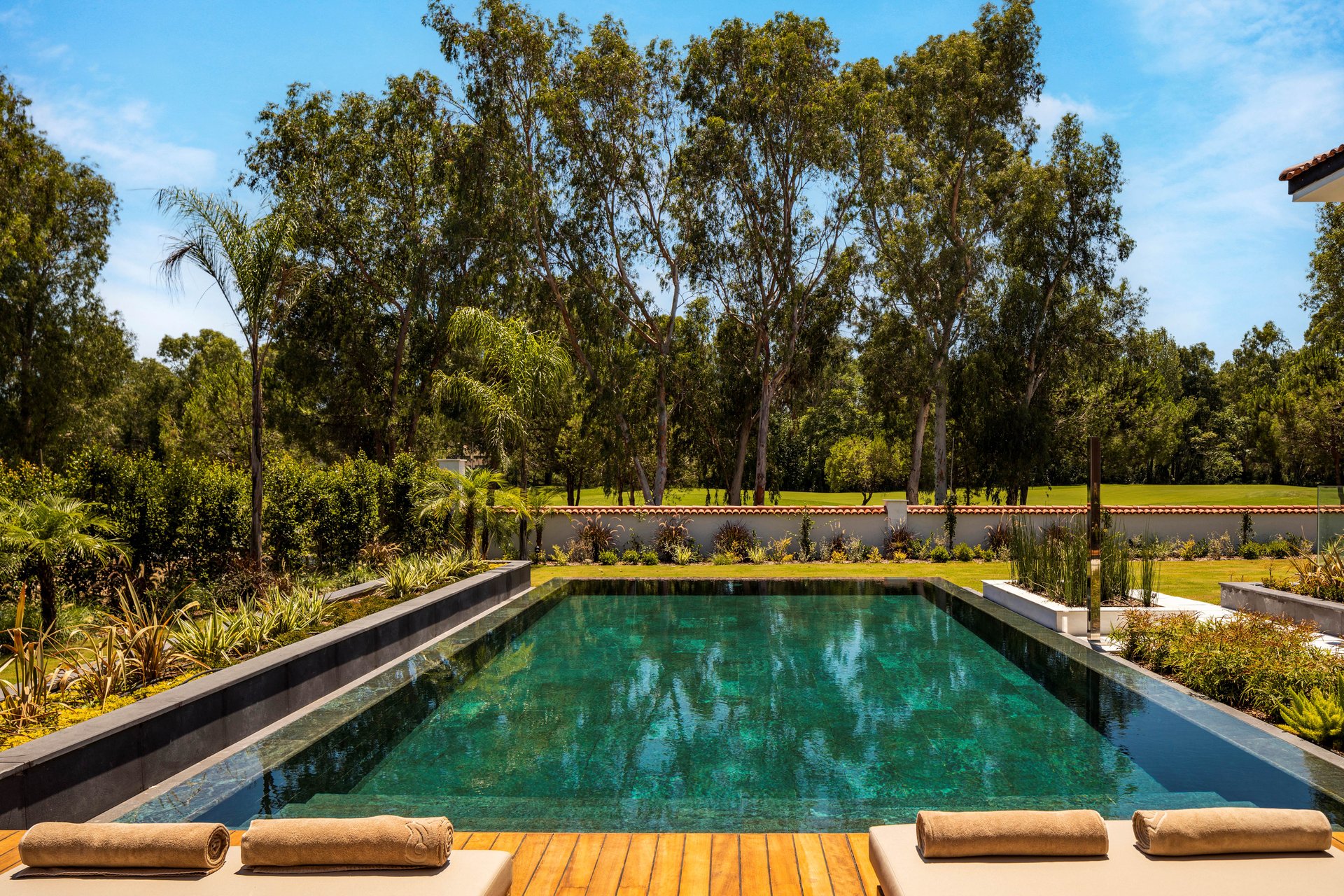 KIAYT1_SULTAN VILLA POOL_1.jpg