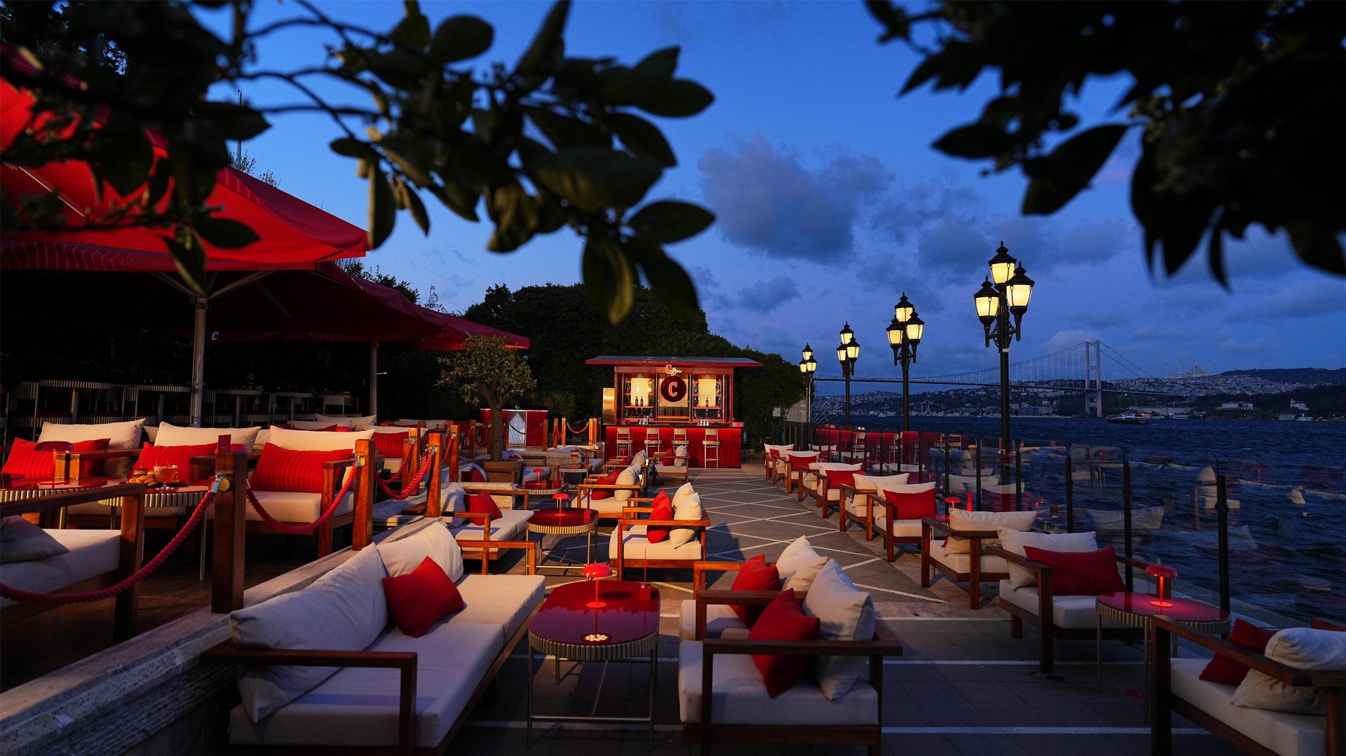 Ciragan Palace Kempinski Istanbul - BarLounge