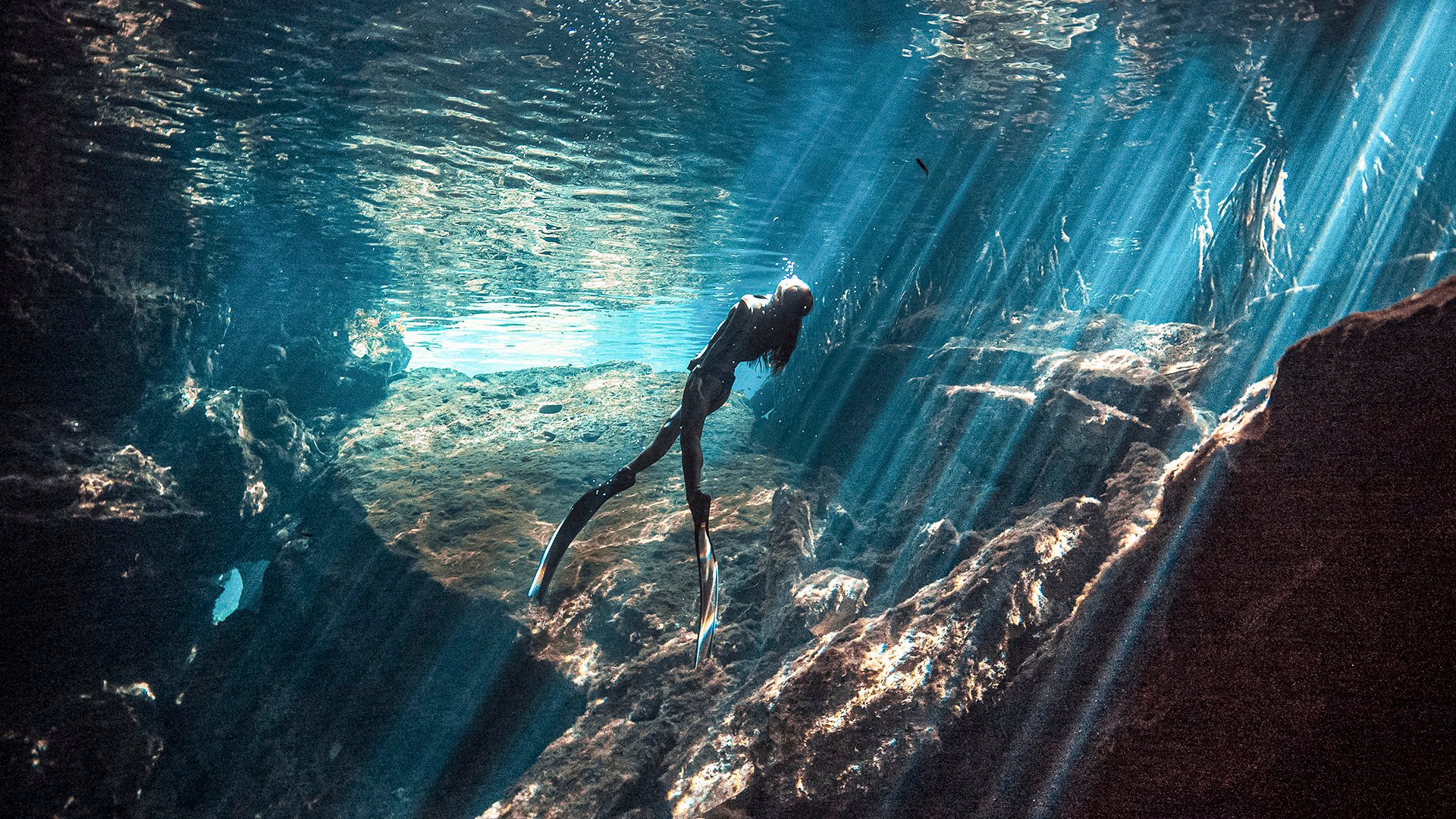 /var/site/storage/images/0/7/5/0/19000570-1-eng-GB/9a0f0fc19da8-CUN_Cenote_Web.jpg