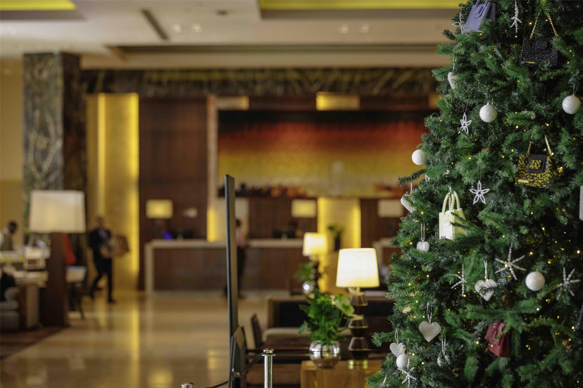 Kempinski ushers in festive season with annual tree lighting ceremony