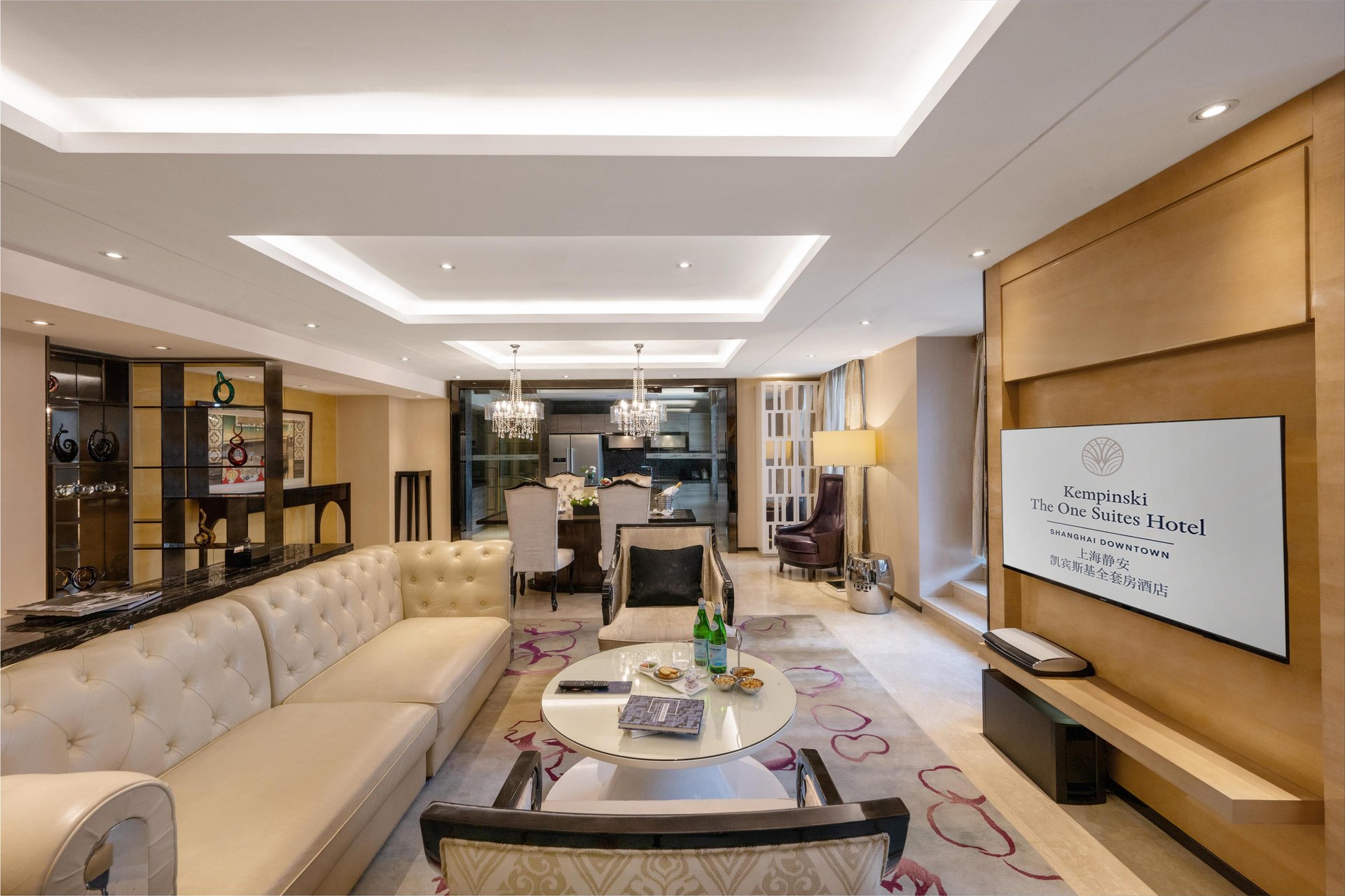 Rooms & Suites