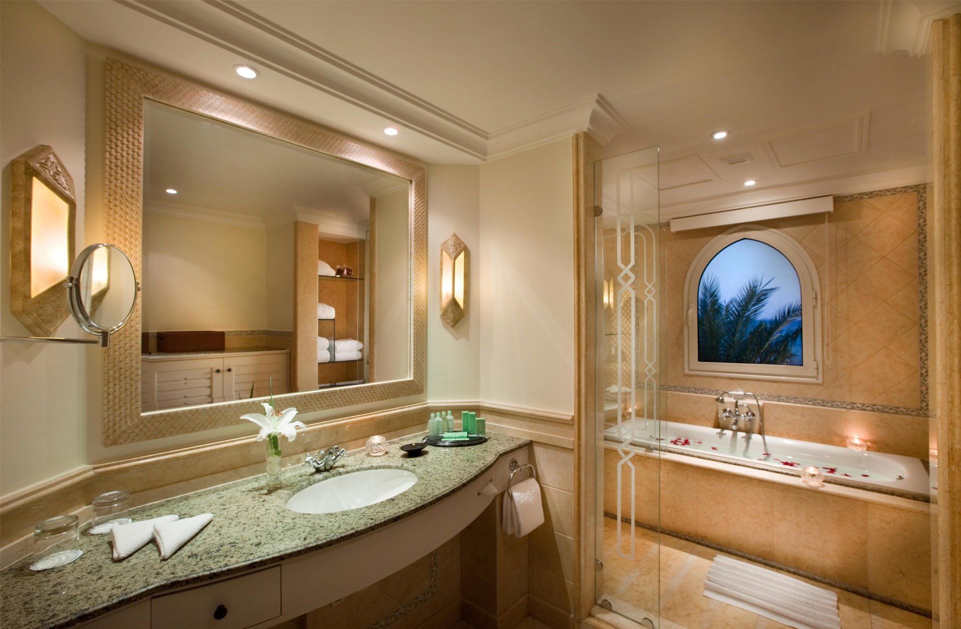 Kempinski Hotel Soma Bay - Guest room bath