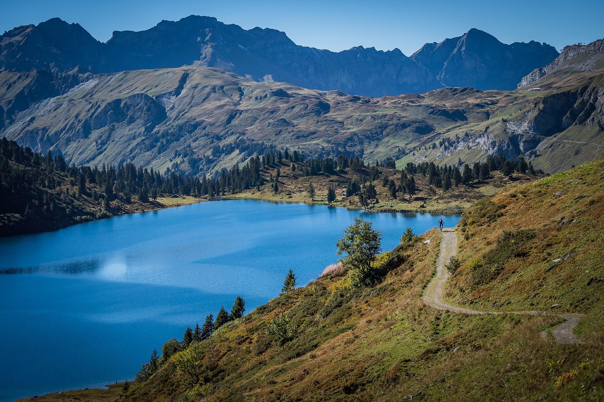 4 Lakes Trail Package