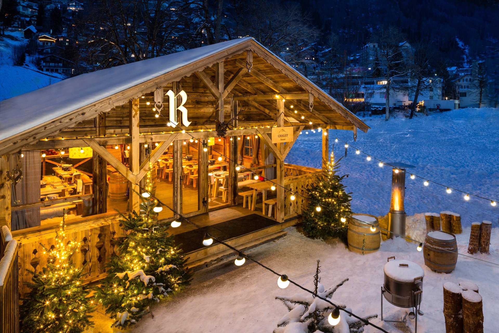 KIBXO1_Chalet Ruinart Winter Exterior evening_High Res_21157.jpg