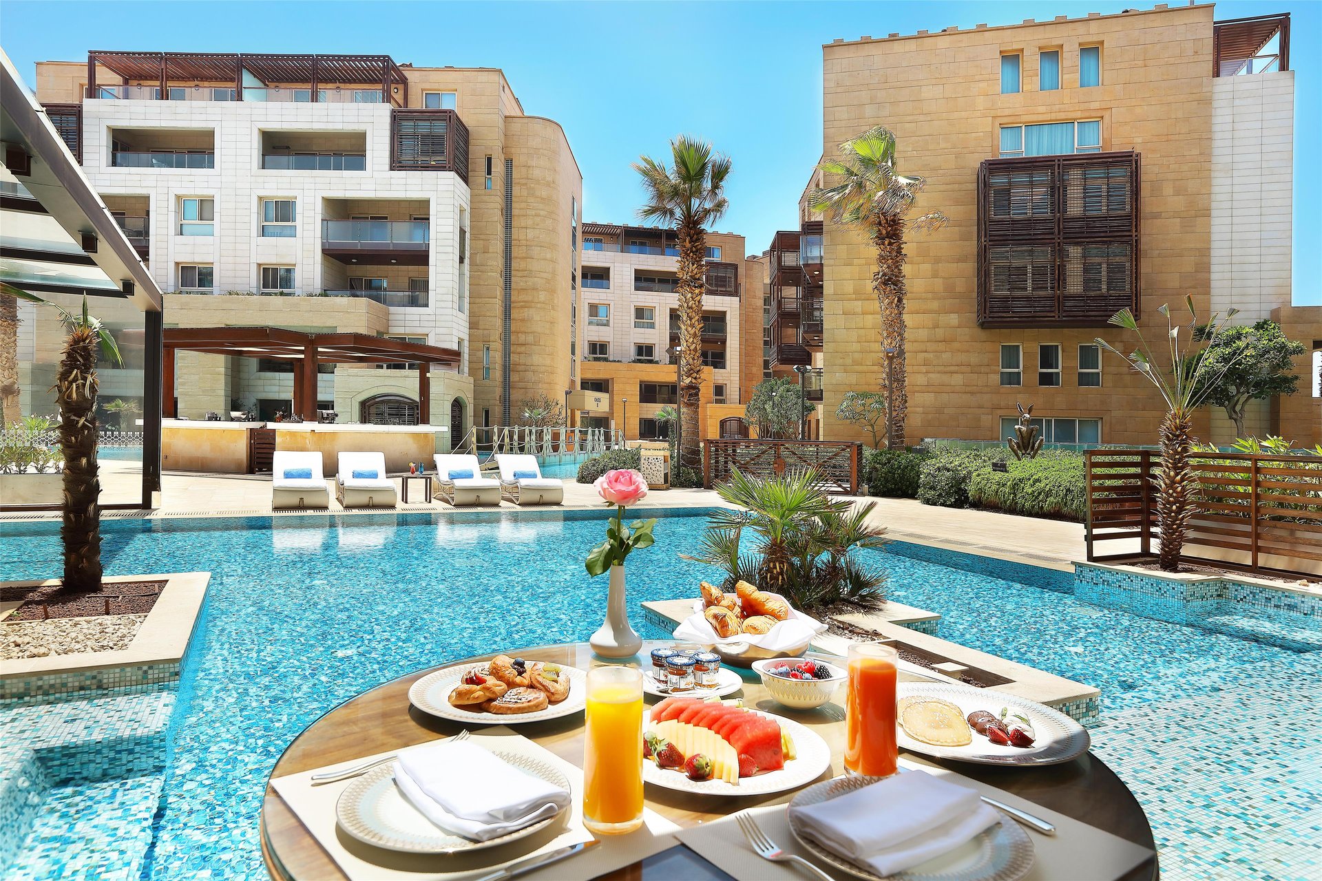 Summerland Kempinski Hotel & Resort Beirut - Pool