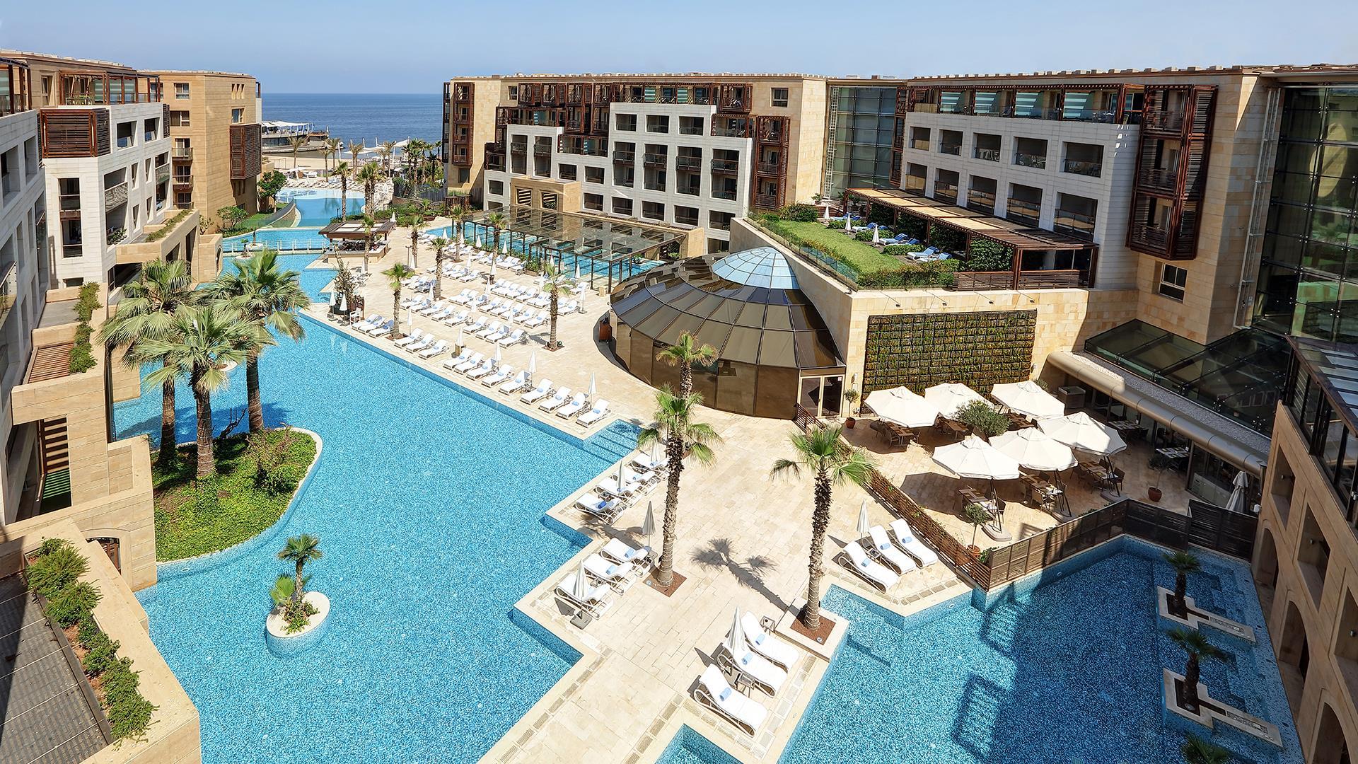 The Swimming Pool