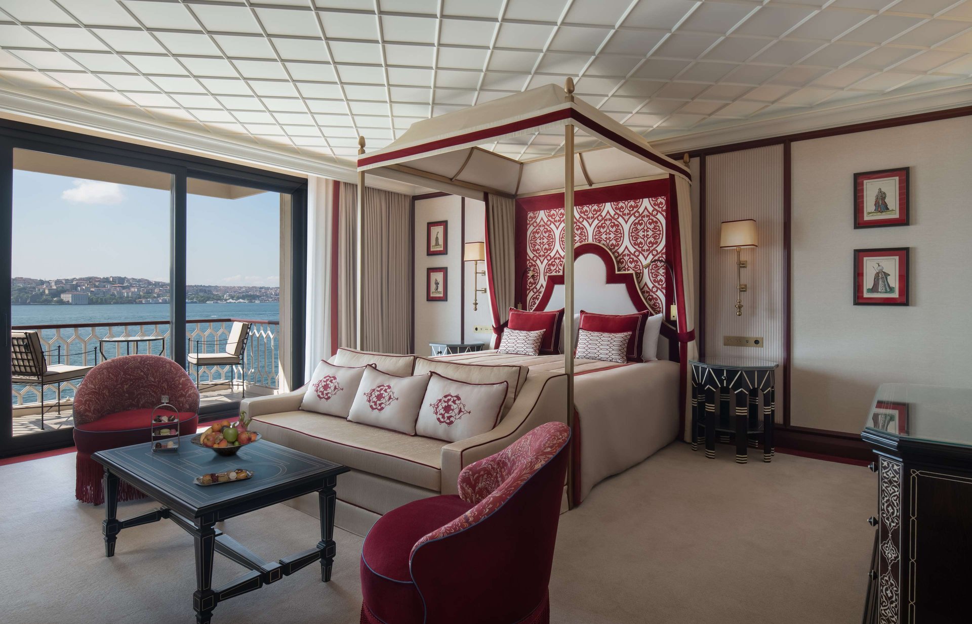 Ciragan Palace Kempinski Istanbul - Guest room