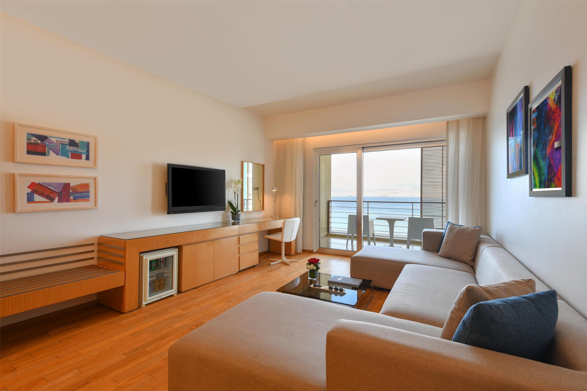 Kempinski Hotel Aqaba - Executive Suite - Living Room with Red Sea View