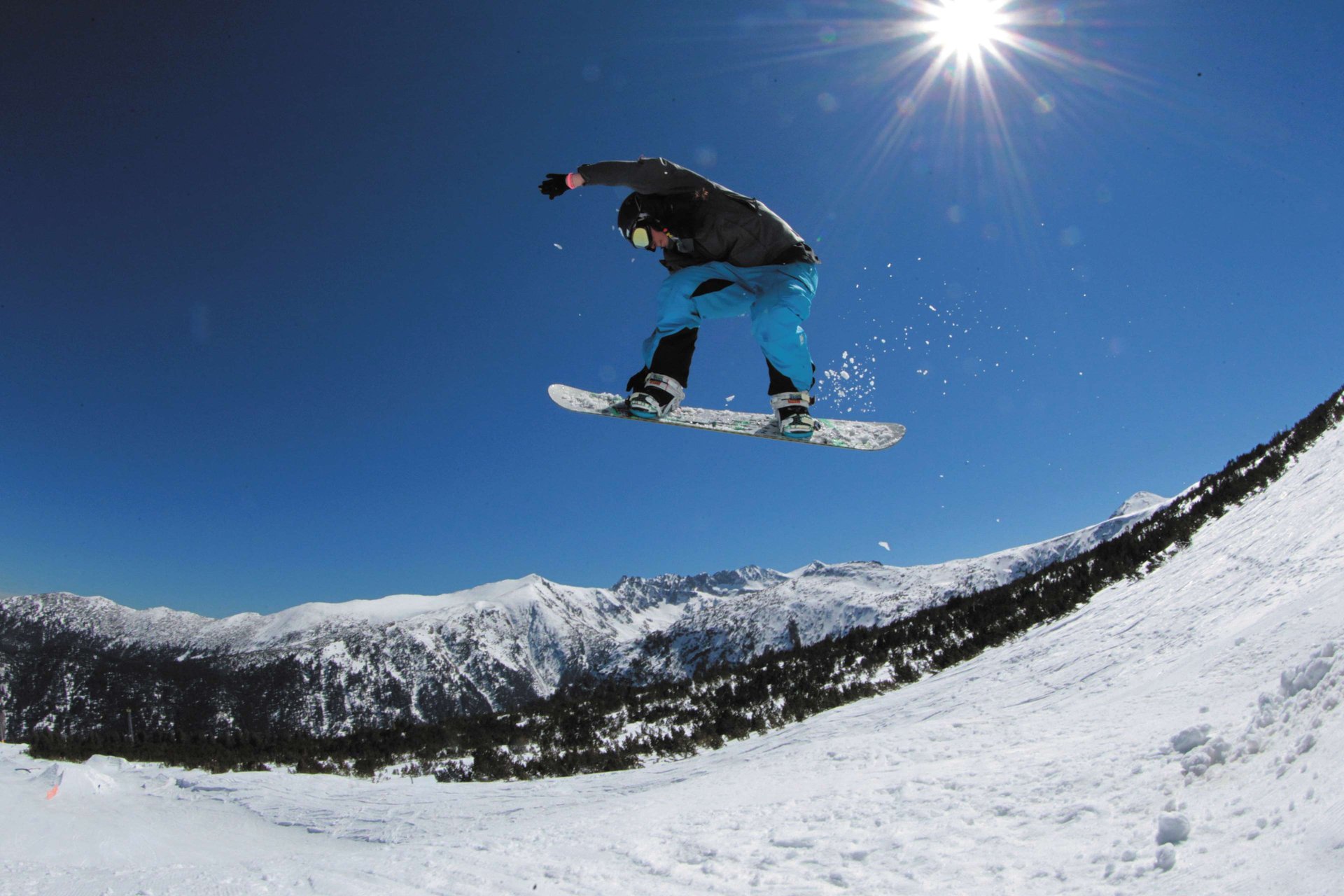 fis-world-snowboard-cup-2023-in-bansko