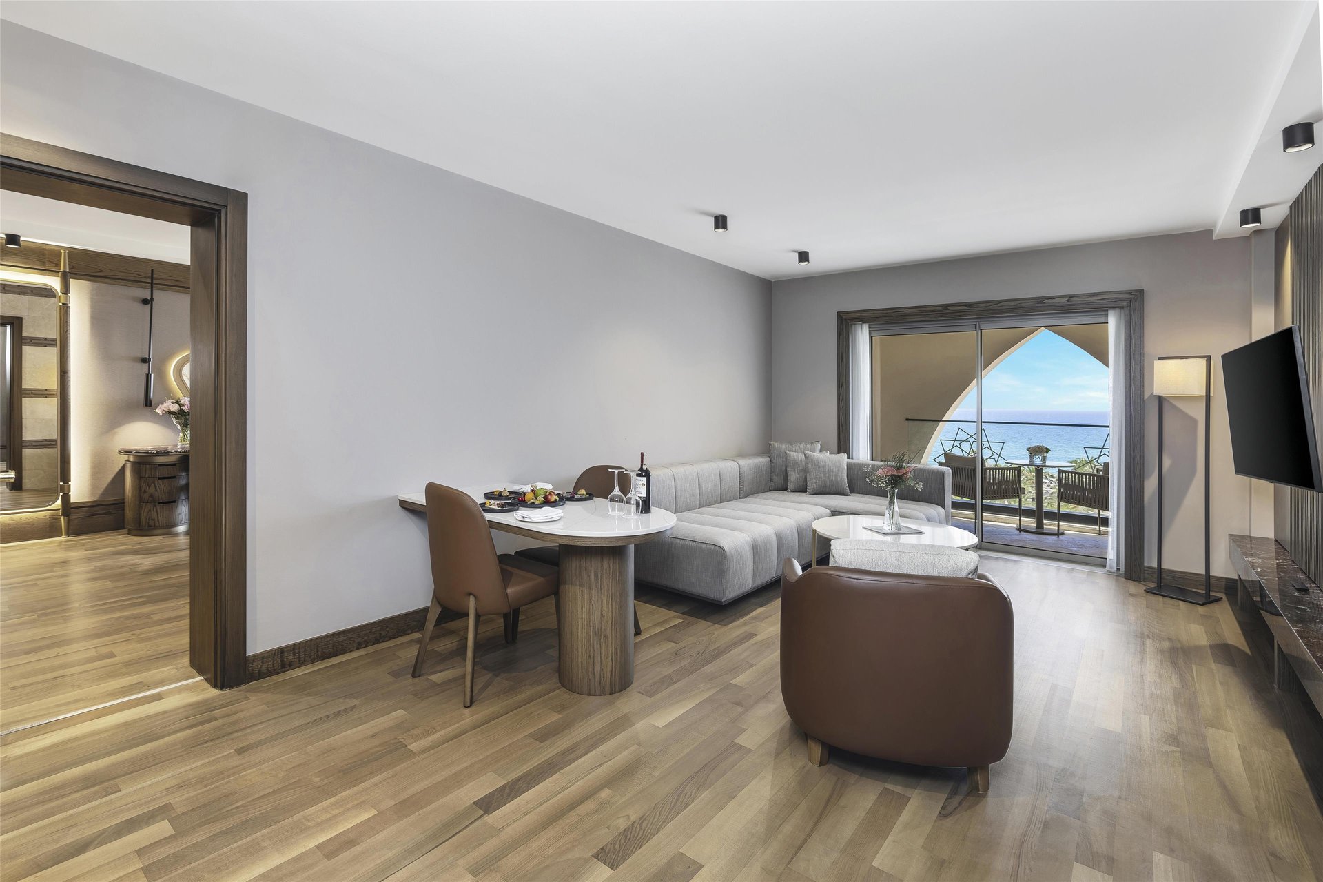 One Bedroom Suite with Sea View