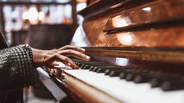 Music_PianoPlayer.jpg