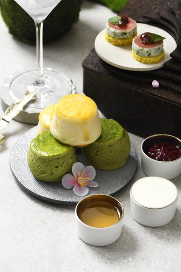 Sindhorn Kempinski Hotel Bangkok - Lobby view