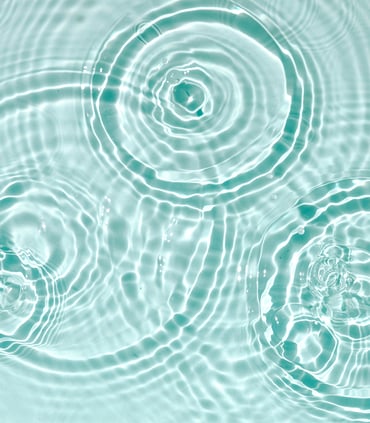 Spa_DropsInWater_960x1100px.jpg