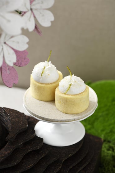 Sindhorn Kempinski Hotel Bangkok - Lobby view