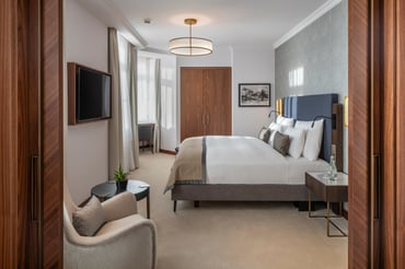 KISMV Premier Junior Suite 334 (2).jpg