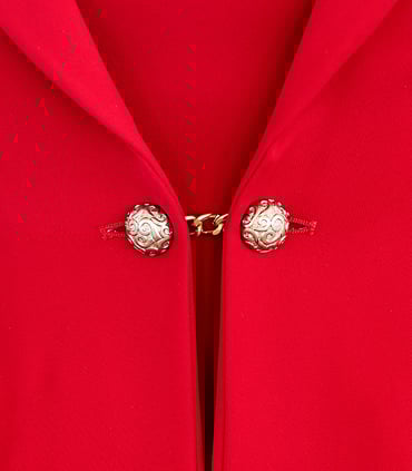 LadyInRed_Detail_02_960x1100px.jpg