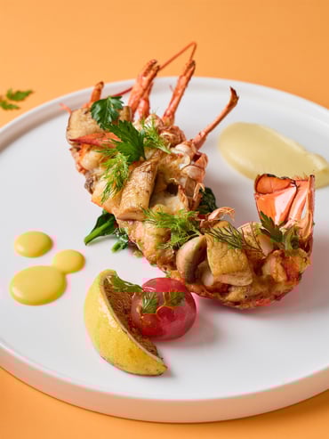 Bistrot De La Mer - Crafts of Lobsters