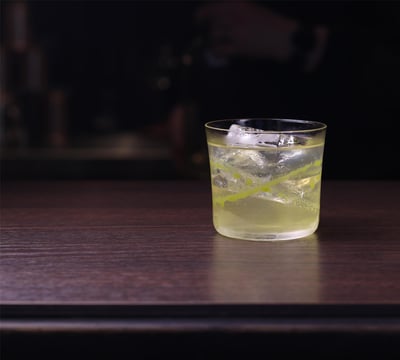 A beautifully crafted cocktail from Bar 1705 in Dresden. Experience the best drinks and a stylish atmosphere in Germany.