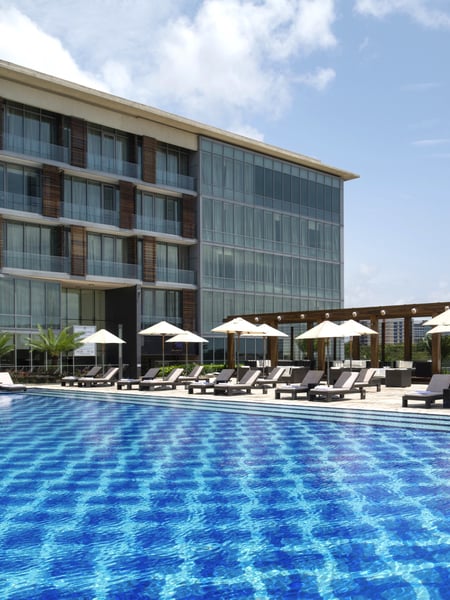 KIACC1_Papillon pool and Sunbeds_High Res_31703.jpg