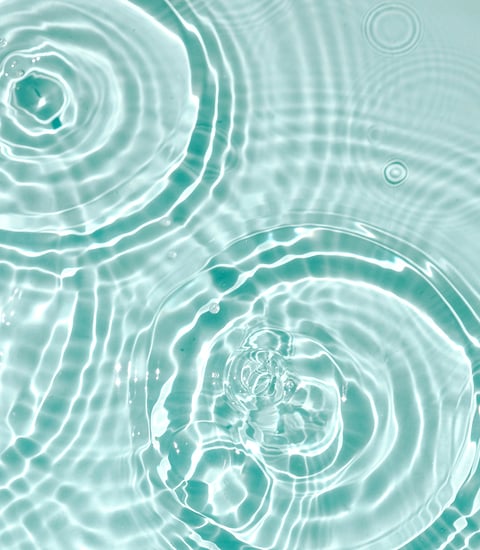 DropsInWater_1920x1080px.jpg
