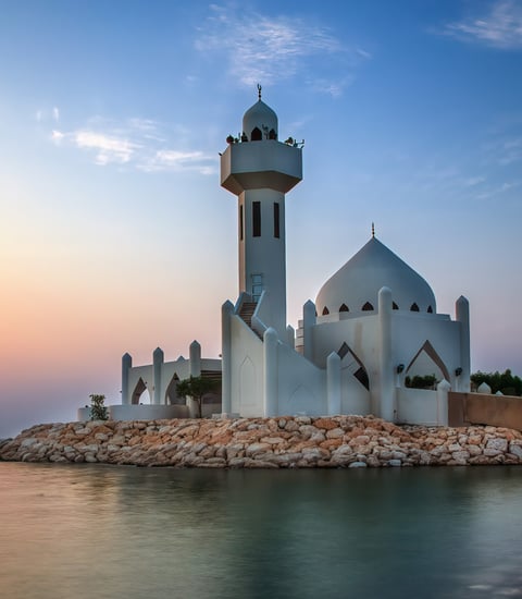 DMM1_DestImg_Corniche-Mosque_AlKhobar_1920x1080px.jpg