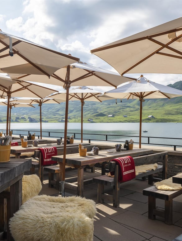 Frutt Lodge - Exterior