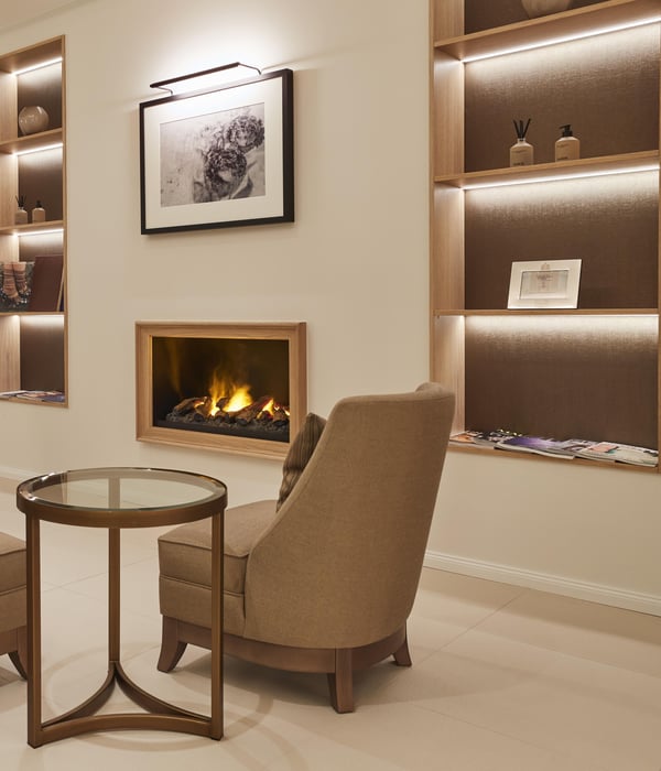 Relax arew with fireplace at the Adlon Pool