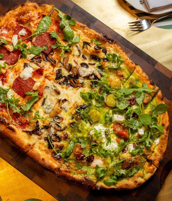 Pizza El Metro in Harry's Dolce Vita