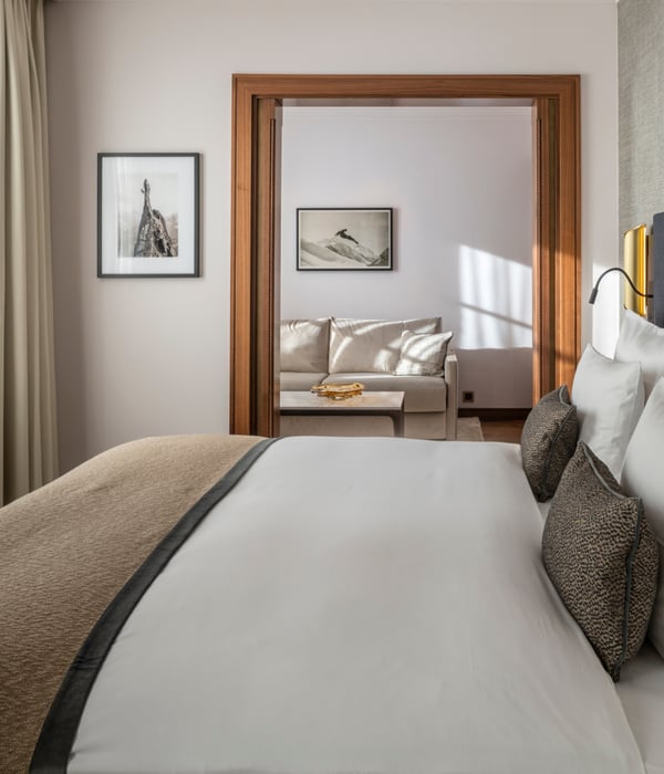 KISMV Signature Junior Suite 130 (3).jpg