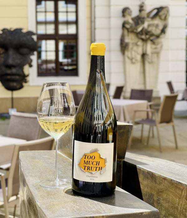 The wine comes from a vineyard planted in 2017 on the Silverboom farm in the Simonsberg-Stellenbosch district.