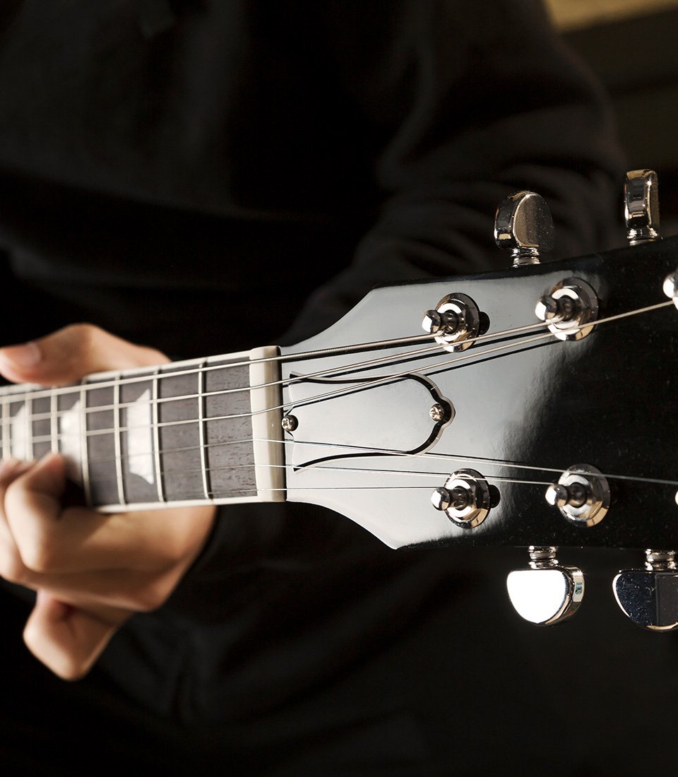 Music_GuitarPlayer_960x1100px.jpg