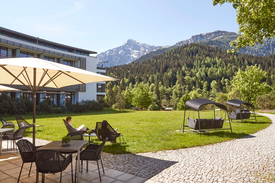 Kempinski Hotel Berchtesgarden - Lobby view