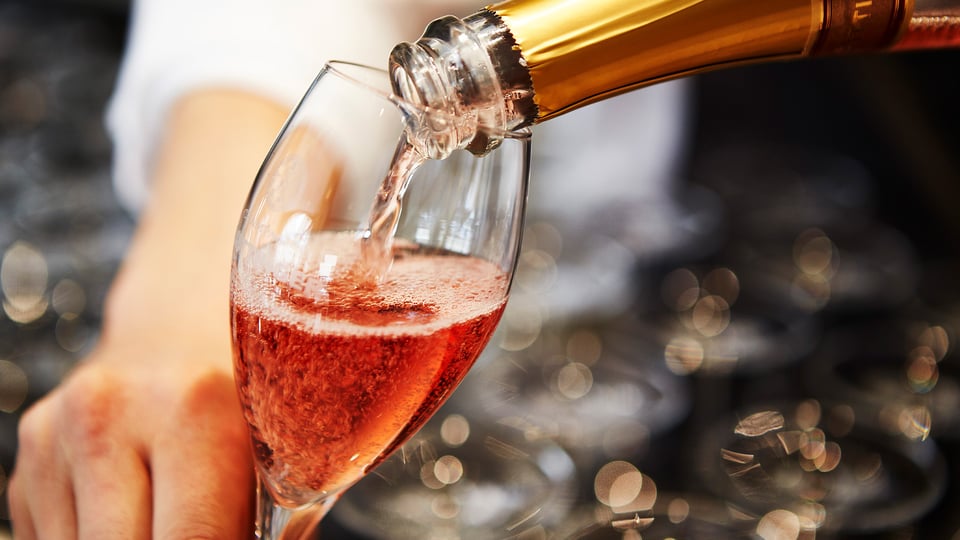 RoseChampagne_1920x1080px.jpg