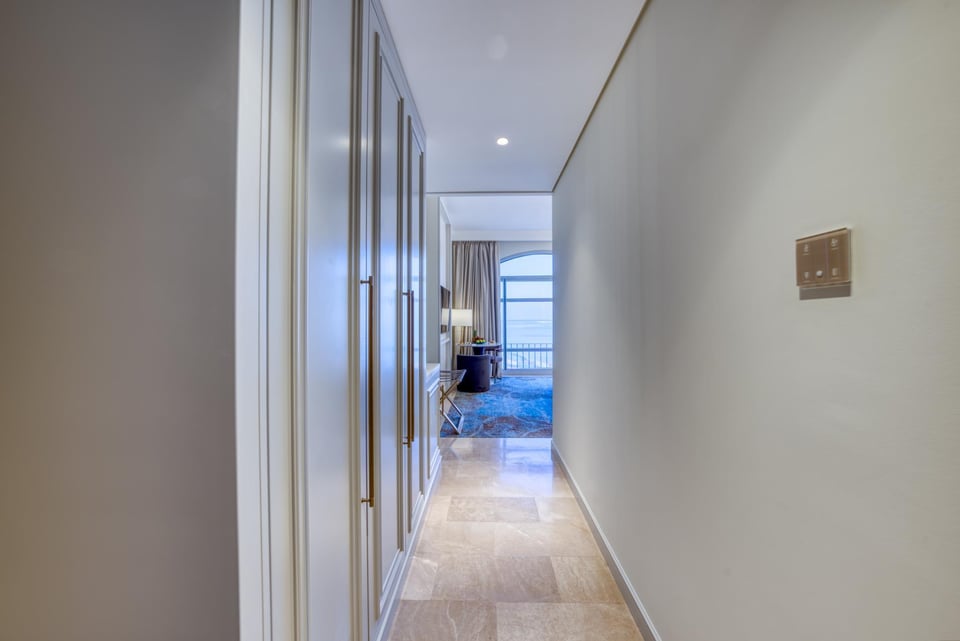 Kempinski Hotel & Resort Sariya, Yanbu - Deluxe Lagoon View King Room - D1K